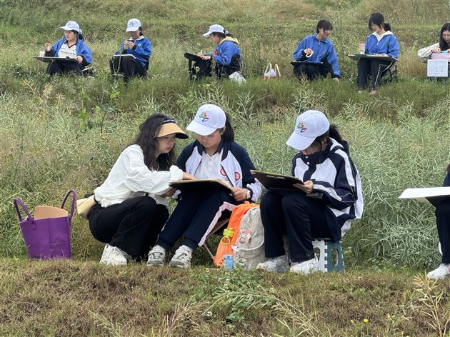 棠外学子在 “千名学子广都梦” 写生活动中获佳绩
