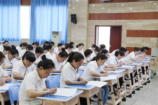 棠外附小举行首届生活老师安全知识技能竞赛