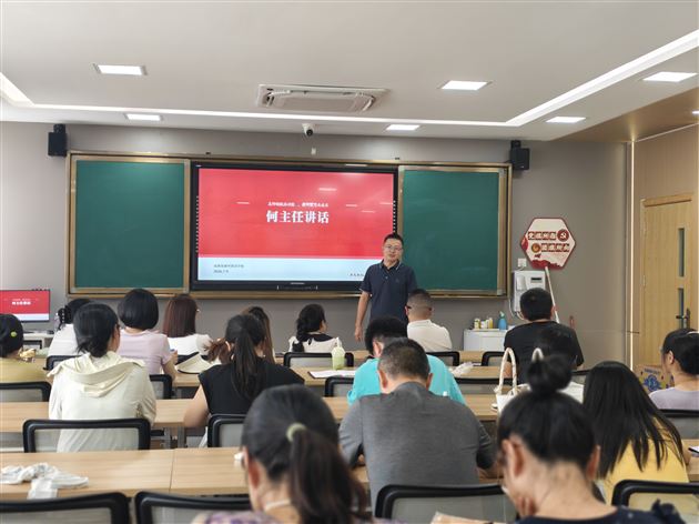 棠外高中语文组联合名师工作坊举办教师育人经验专题分享会