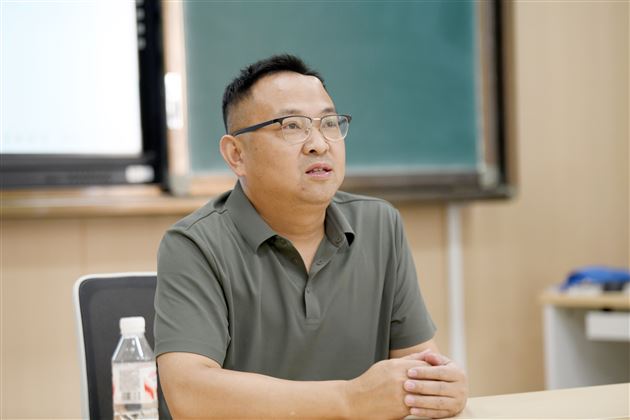 高中副校长李治君讲话