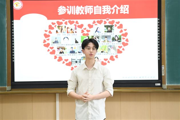 棠外高中2026年新进教师岗前培训圆满完成