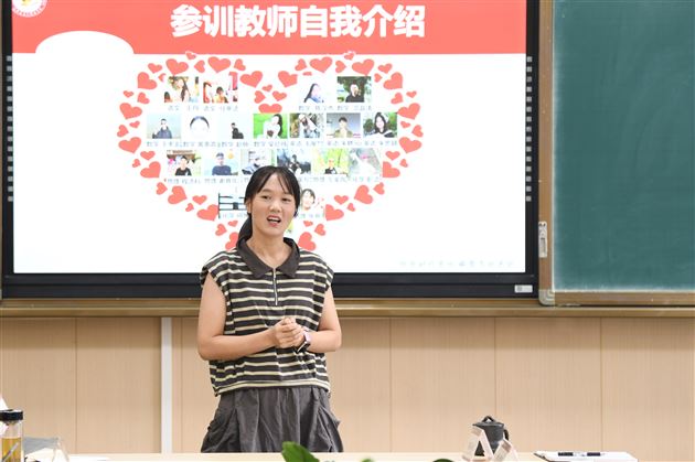 棠外高中2026年新进教师岗前培训圆满完成