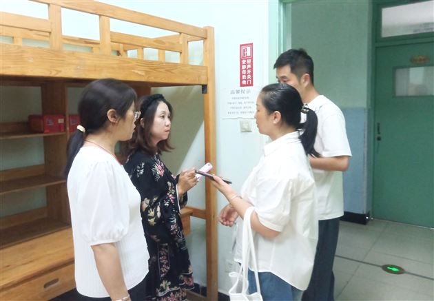 棠外初中开展开学前安全隐患排查工作 