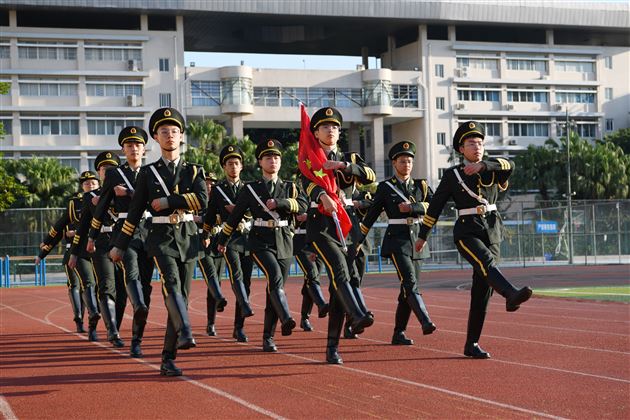 棠外高中举行2026——2027学年度开学典礼 
