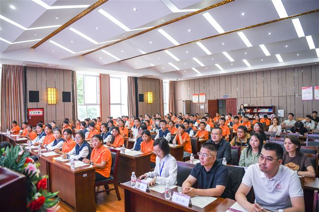 跨山河青春对话！甘南与棠外各族青少年共上一堂大思政课