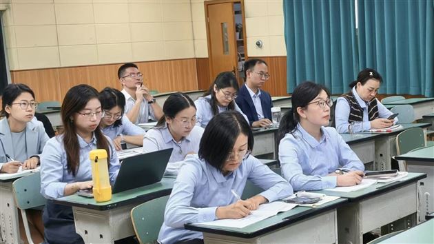 棠外开展初高中化学联合教研暨高考备考主题研修活动
