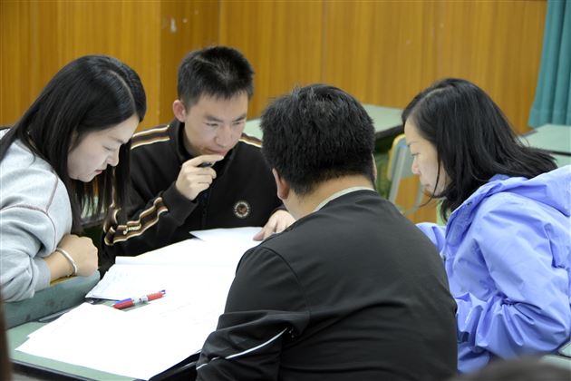 棠外初中开展修身班会课“好课堂”课例观摩与议课策略研修活动