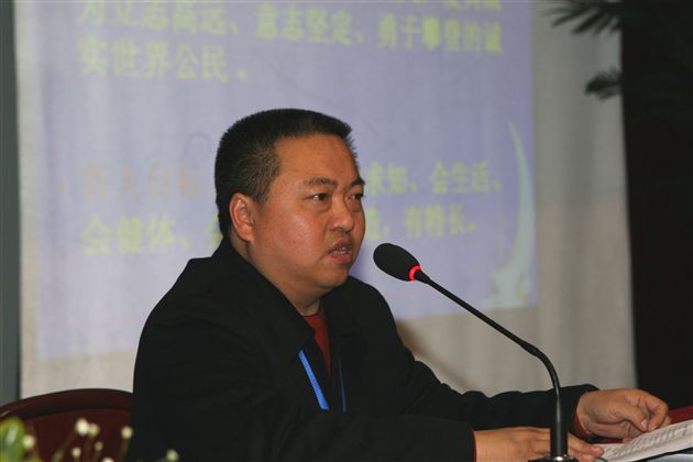 棠湖中学2007年班主任工作论坛