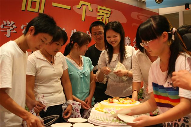 棠湖中学灾区学生中秋联欢晚会(一三)