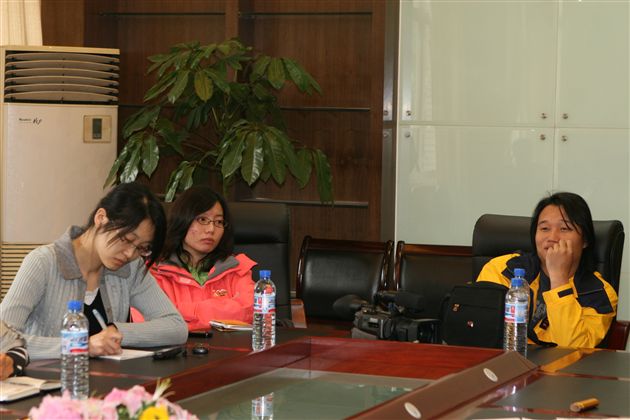 儿童基金会新京报记者到我校采访报道(二)